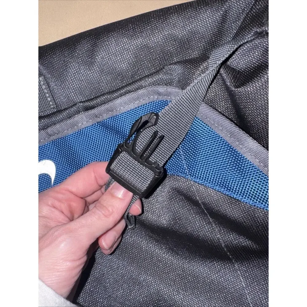 Nike description messenger